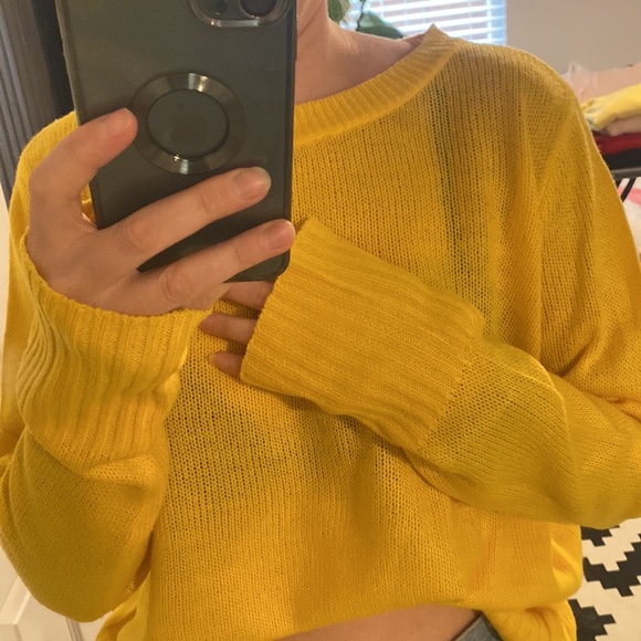 H&M mustard knit sweater - Picture 10 of 10